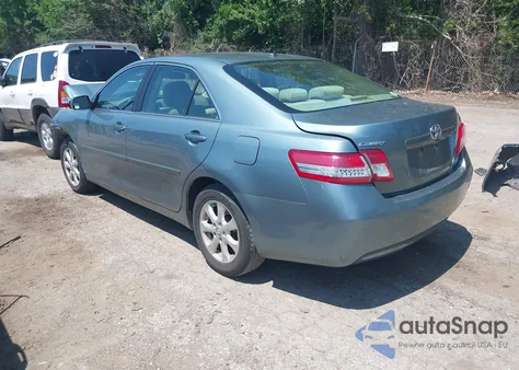 2010 Toyota Camry Le z USA, uszkodzony, nr VIN 4T4BF3EKXAR075058